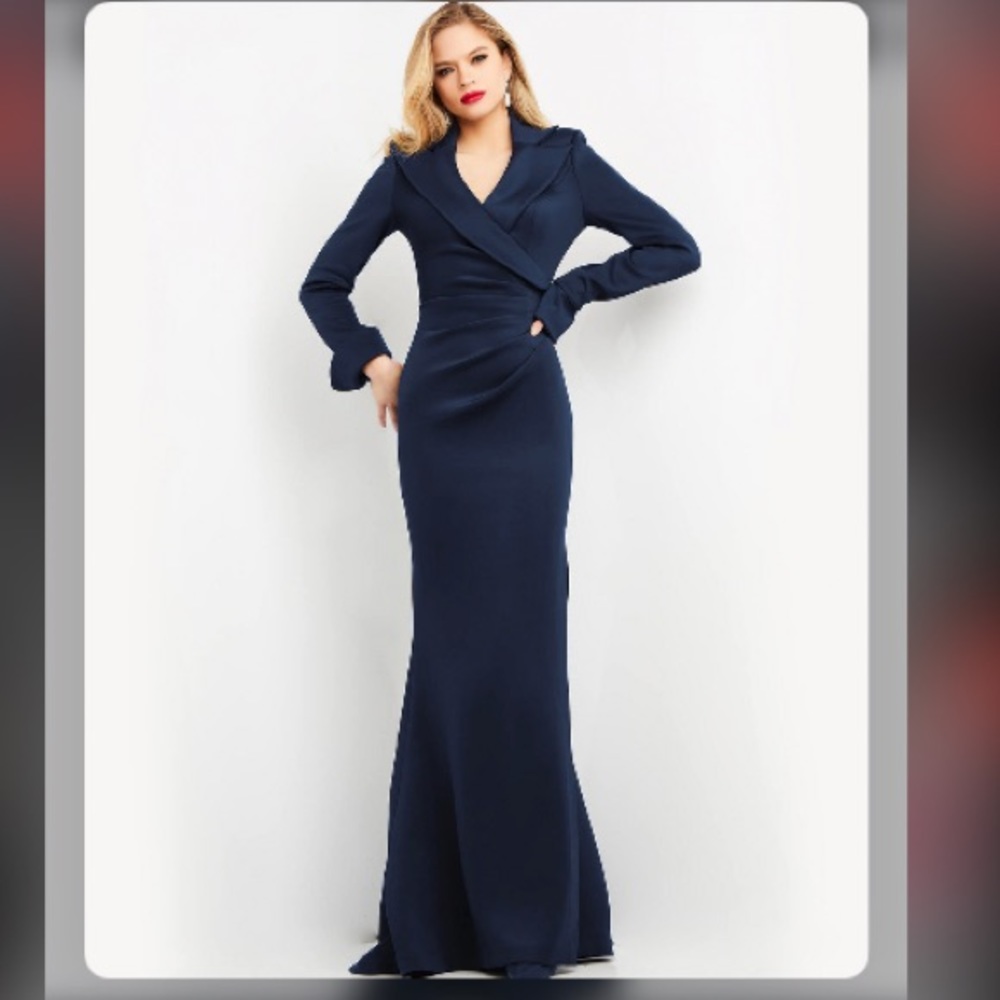 Jovani 06774 Navy Dress size 14 but fits like a 12.